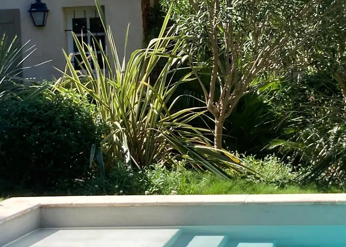 La Vagabonde Bed & Breakfast 4*